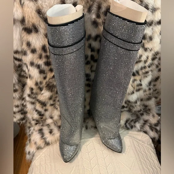 ✨Givenchy-Shark Lock Boots Wide Fit boots✨PLEASE READ ENTIRE DESCRIPTION‼️ - Picture 17 of 17